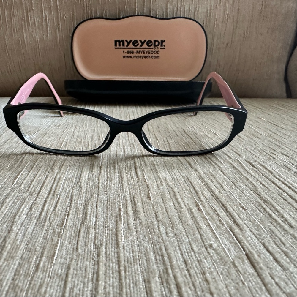 Kids eyeglass by Coach (unknown prescription)